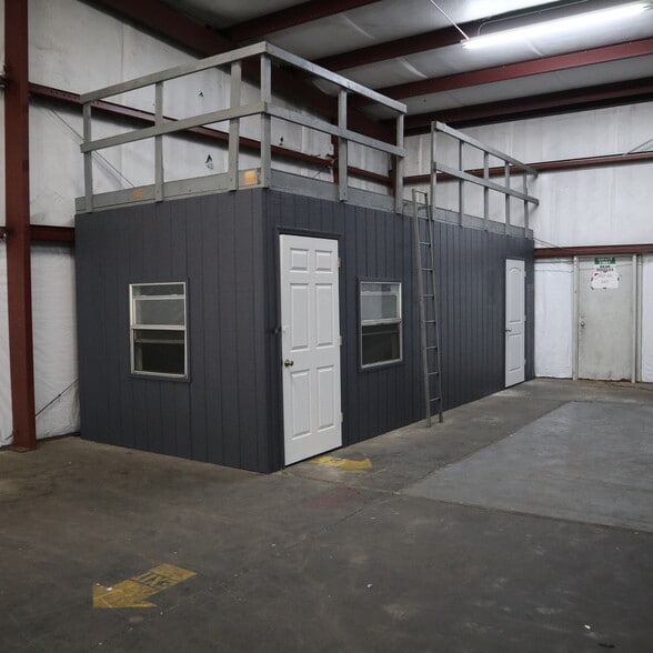 800 Blountstown St, Tallahassee, FL for lease - Building Photo - Image 3 of 15