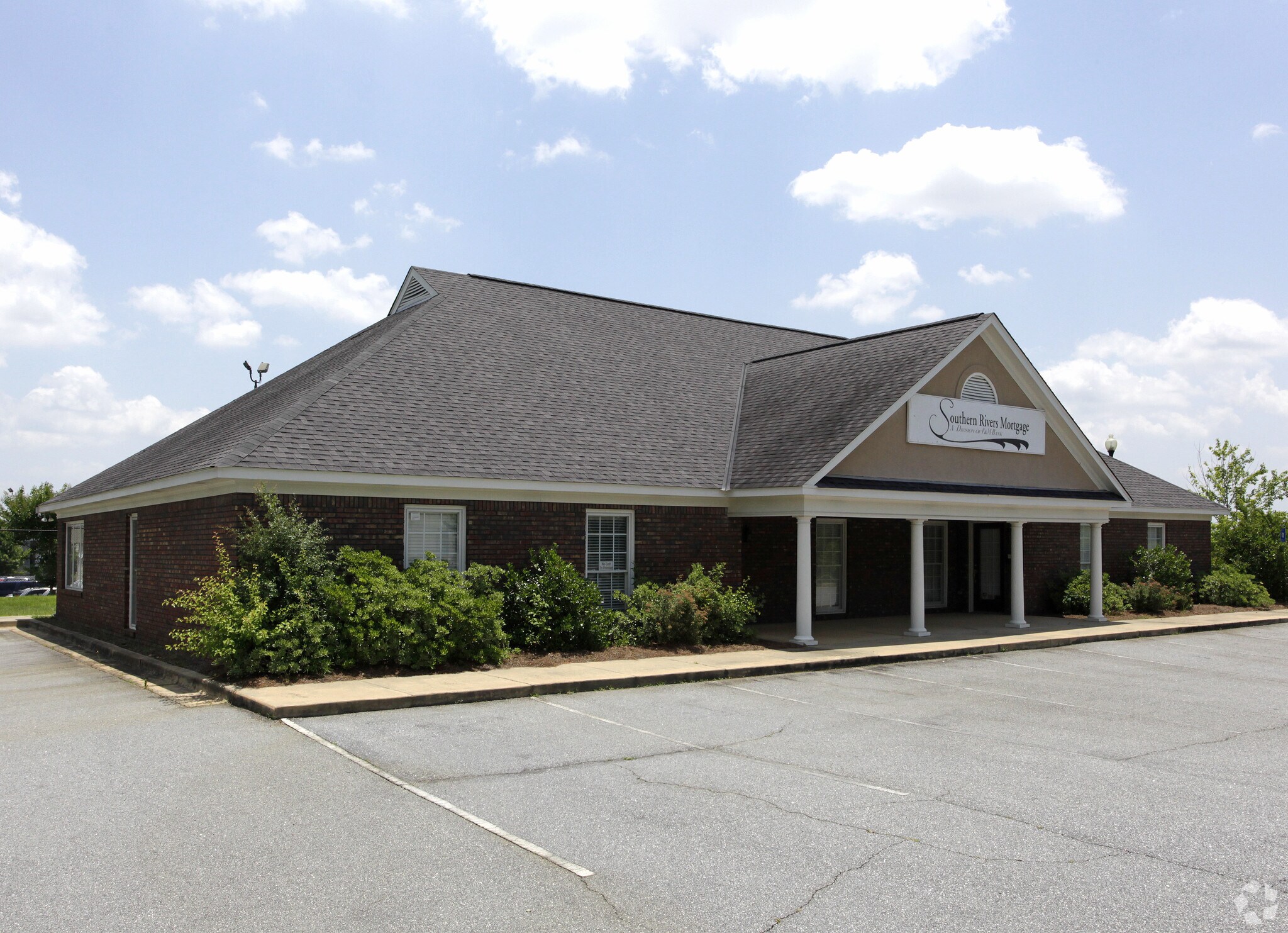 108 Bascom Ct, Columbus, GA for sale Primary Photo- Image 1 of 1