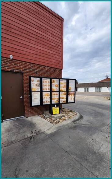 130 N Broad St, Fairborn, OH for sale - Building Photo - Image 2 of 4