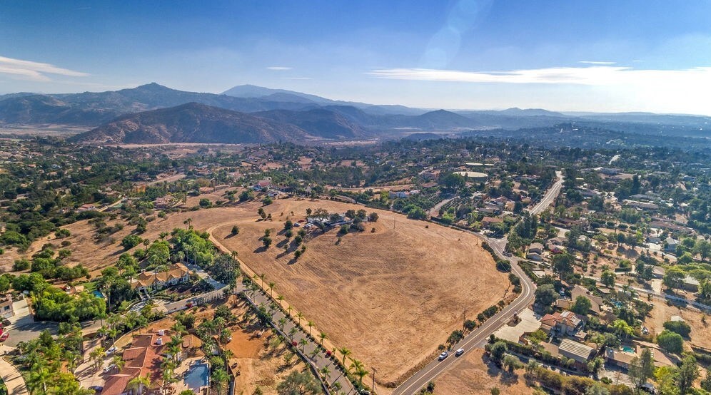2510 Summit Dr, Escondido, CA for sale Aerial- Image 1 of 1