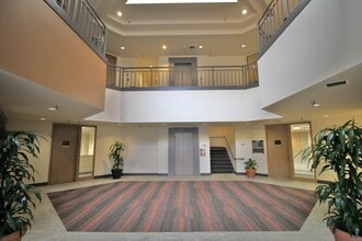 22525 SE 64th Pl, Issaquah, WA for lease Lobby- Image 2 of 4