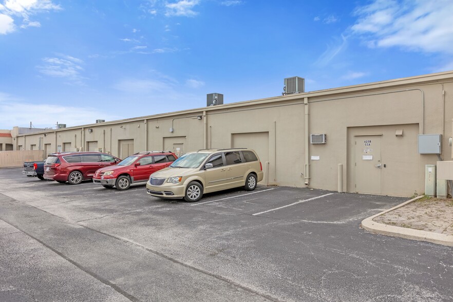 615-645 Herndon Ave, Orlando, FL for lease - Building Photo - Image 2 of 5