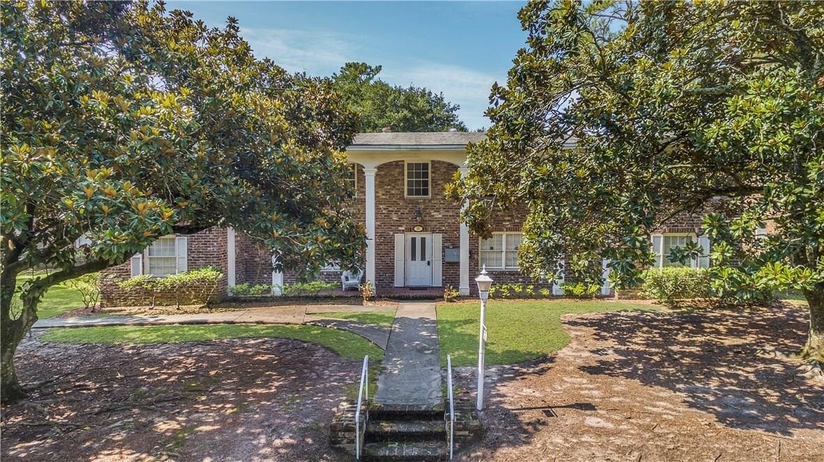 29 E 67th St, Savannah, GA for sale Primary Photo- Image 1 of 1