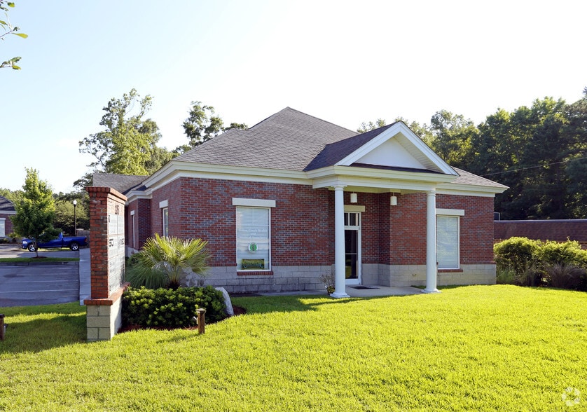 105 Central Ave, Goose Creek, SC for lease - Primary Photo - Image 1 of 5