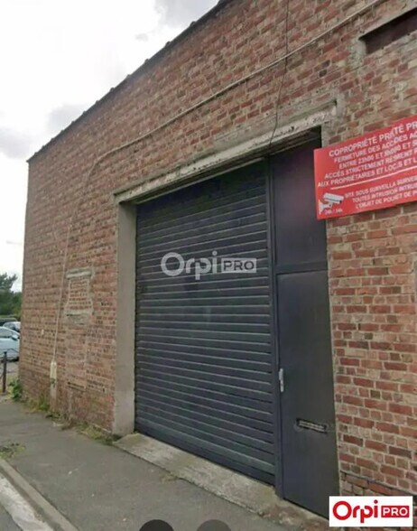 Flex in Wattrelos for sale - Building Photo - Image 1 of 4