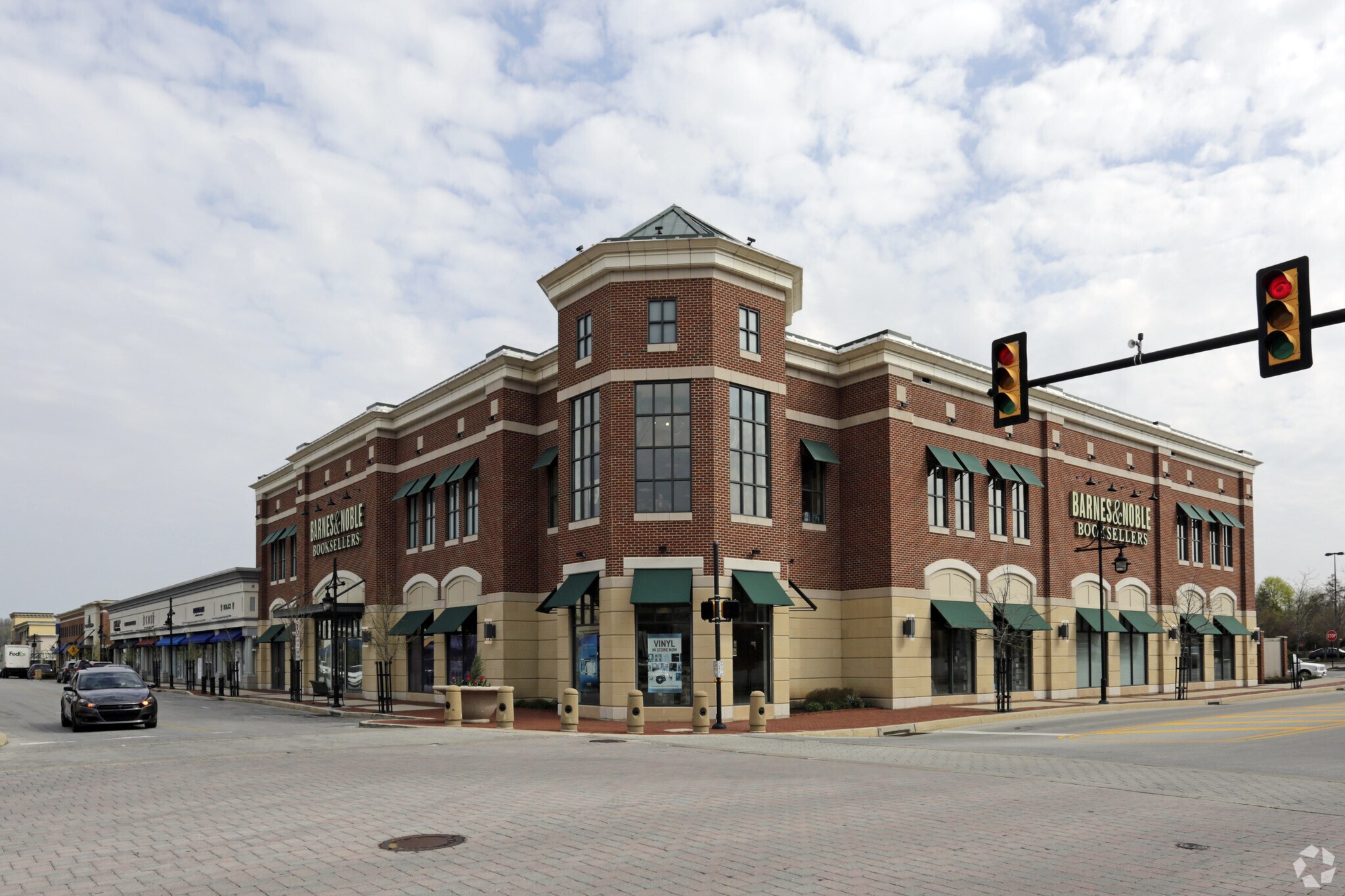 301 Main St, Exton, PA 19341 Retail for Lease