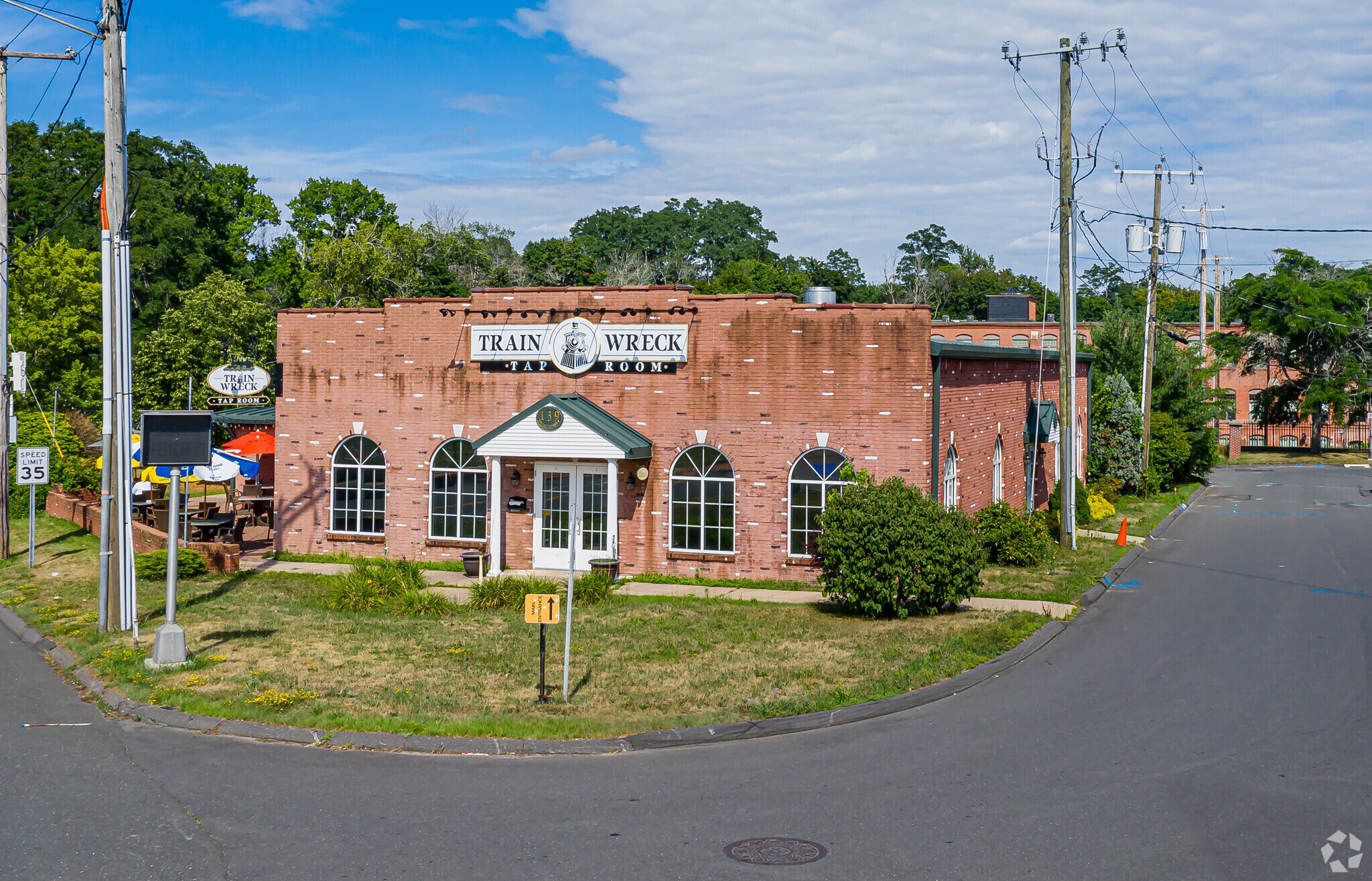 139 Broad St, Windsor, CT for sale Primary Photo- Image 1 of 1