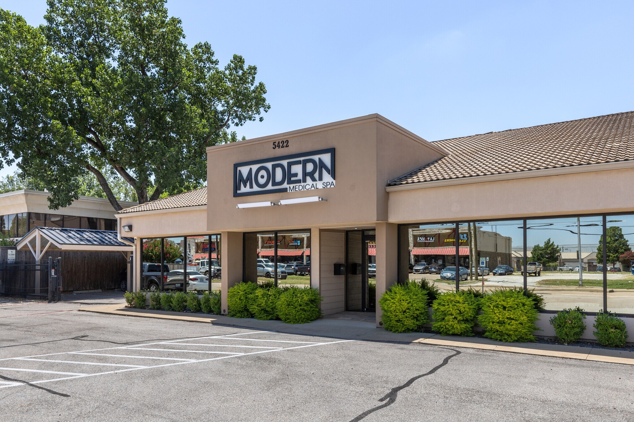 5422 Alpha Rd, Dallas, TX for sale Building Photo- Image 1 of 1