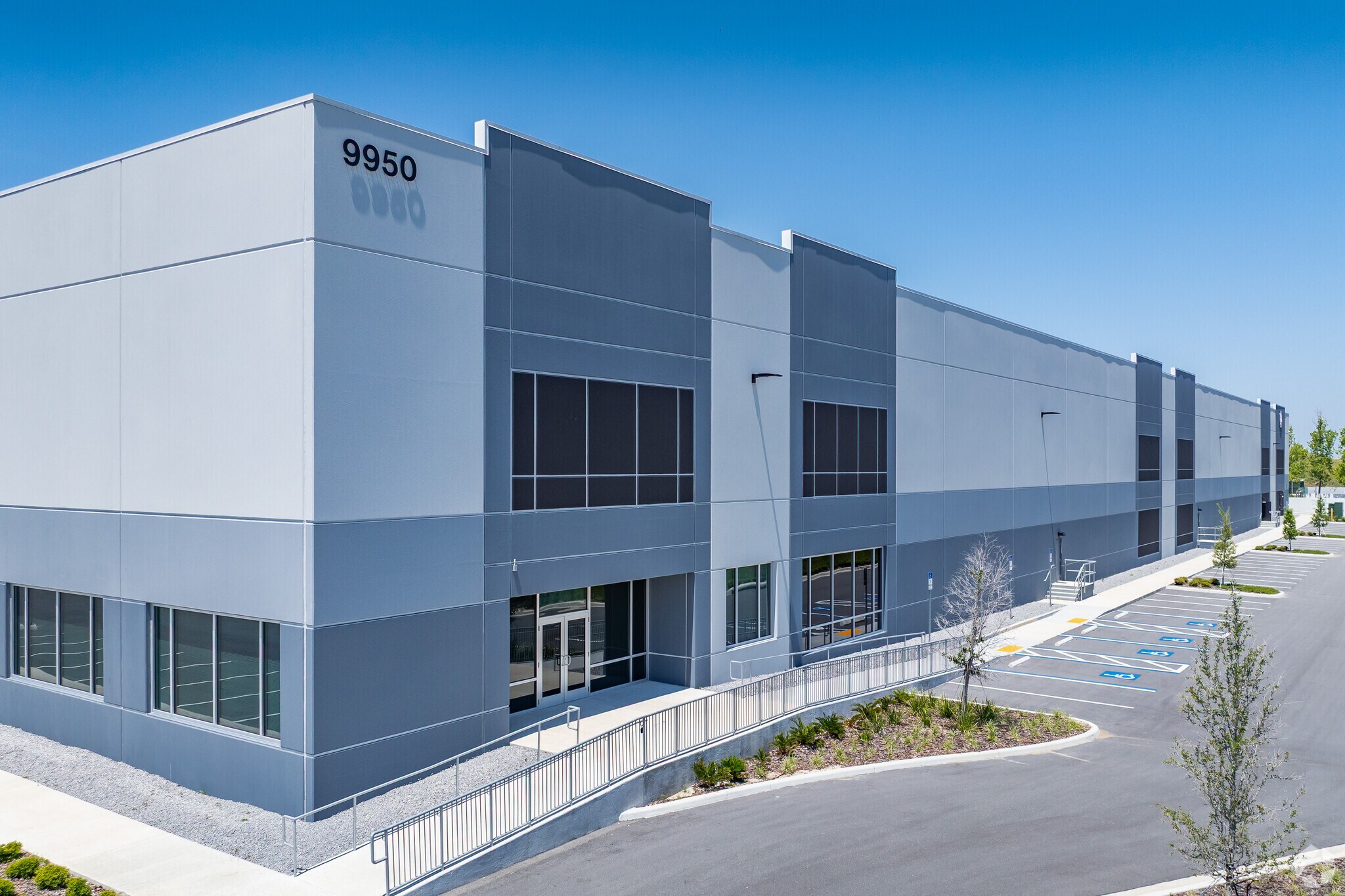 9950 28th St N, Pinellas Park, FL for lease Building Photo- Image 1 of 15