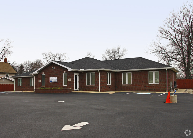 517 W Prospect Rd, Ashtabula, OH for sale - Building Photo - Image 1 of 1