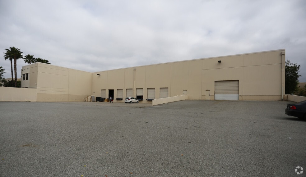 5012 4th St, Irwindale, CA for lease - Building Photo - Image 3 of 5