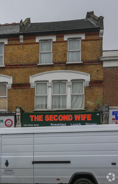 40 Upton Ln, London for sale - Primary Photo - Image 1 of 2