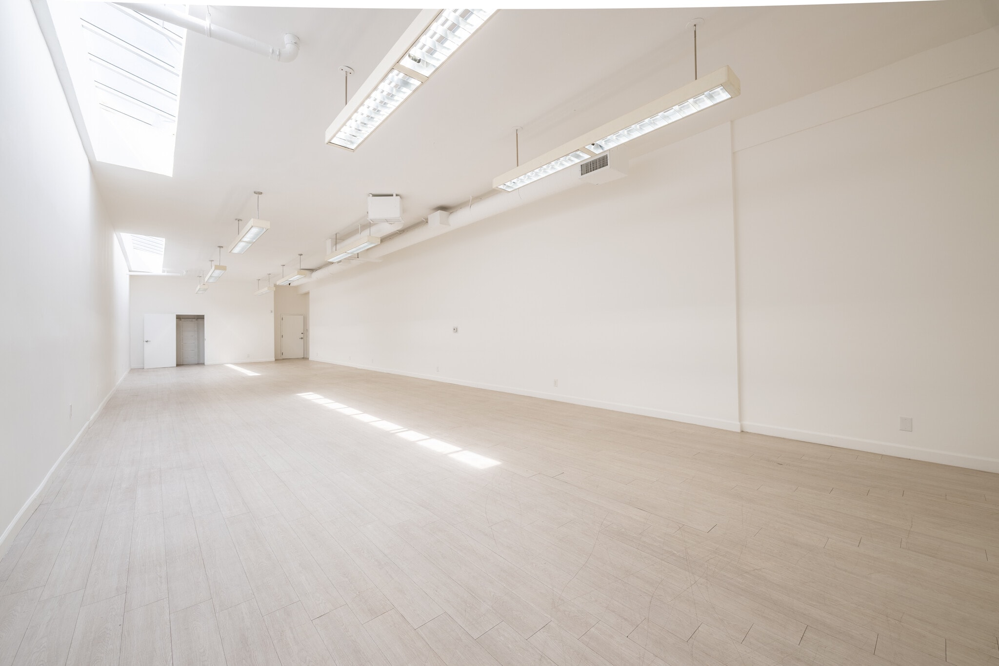 2842-2912 Colorado Ave, Santa Monica, CA for lease Interior Photo- Image 1 of 2