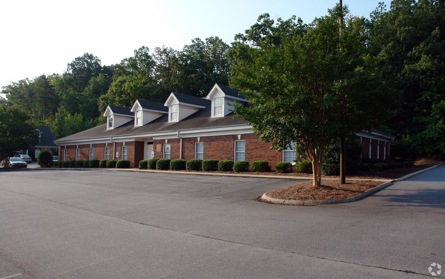 1150 Haywood Rd, Greenville, SC 29615