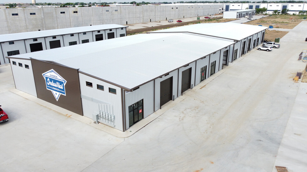 13007 Harmon Rd, Fort Worth, TX for lease - Building Photo - Image 3 of 3