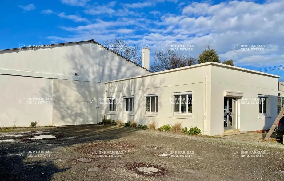 Flex in Saint-Herblain for lease - Building Photo - Image 1 of 8