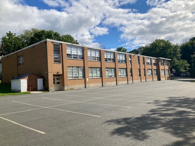 9 Rooney Rd, Mount Arlington, NJ for sale Primary Photo- Image 1 of 1