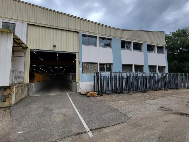 Flex in Saint-Romain-en-Gier for lease - Building Photo - Image 1 of 6