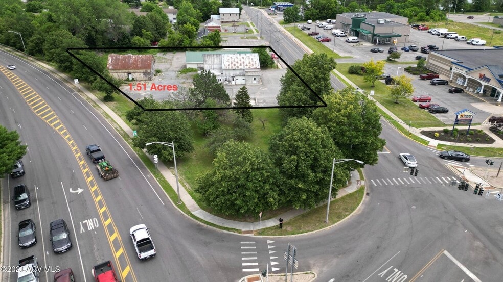 59 Maple St, Potsdam, NY for sale - Primary Photo - Image 1 of 15