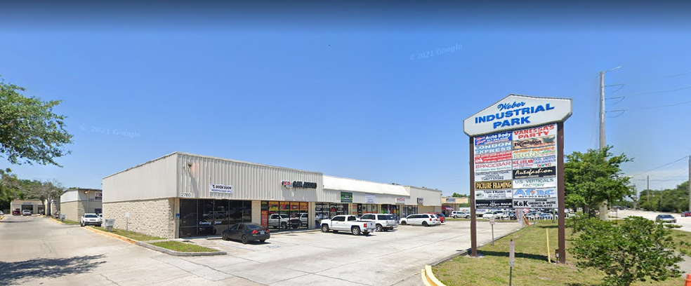 2754 Michigan Ave, Kissimmee, FL for lease - Building Photo - Image 2 of 9