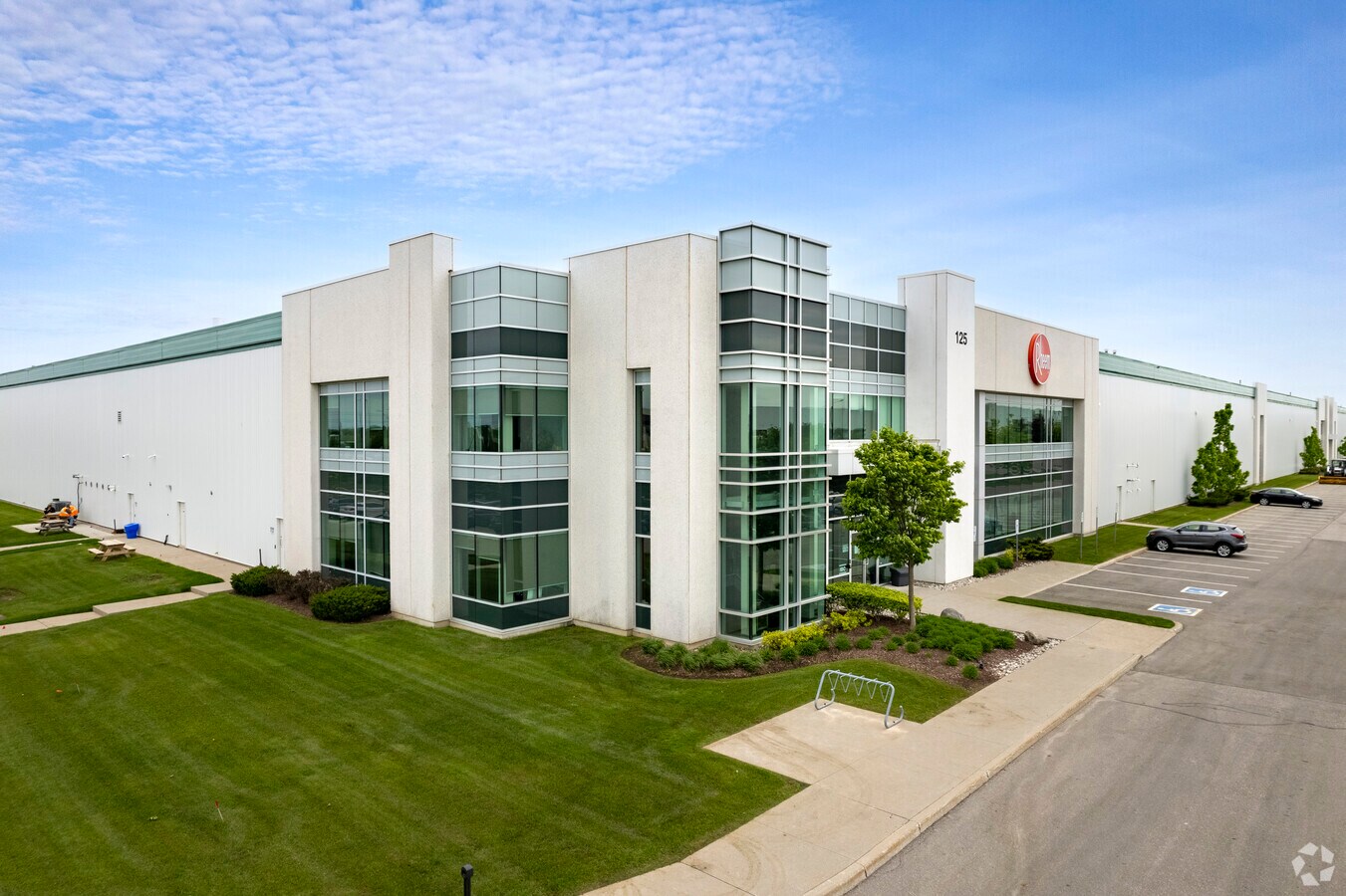 123125 Edgeware Rd, Brampton, ON L6Y 0P5