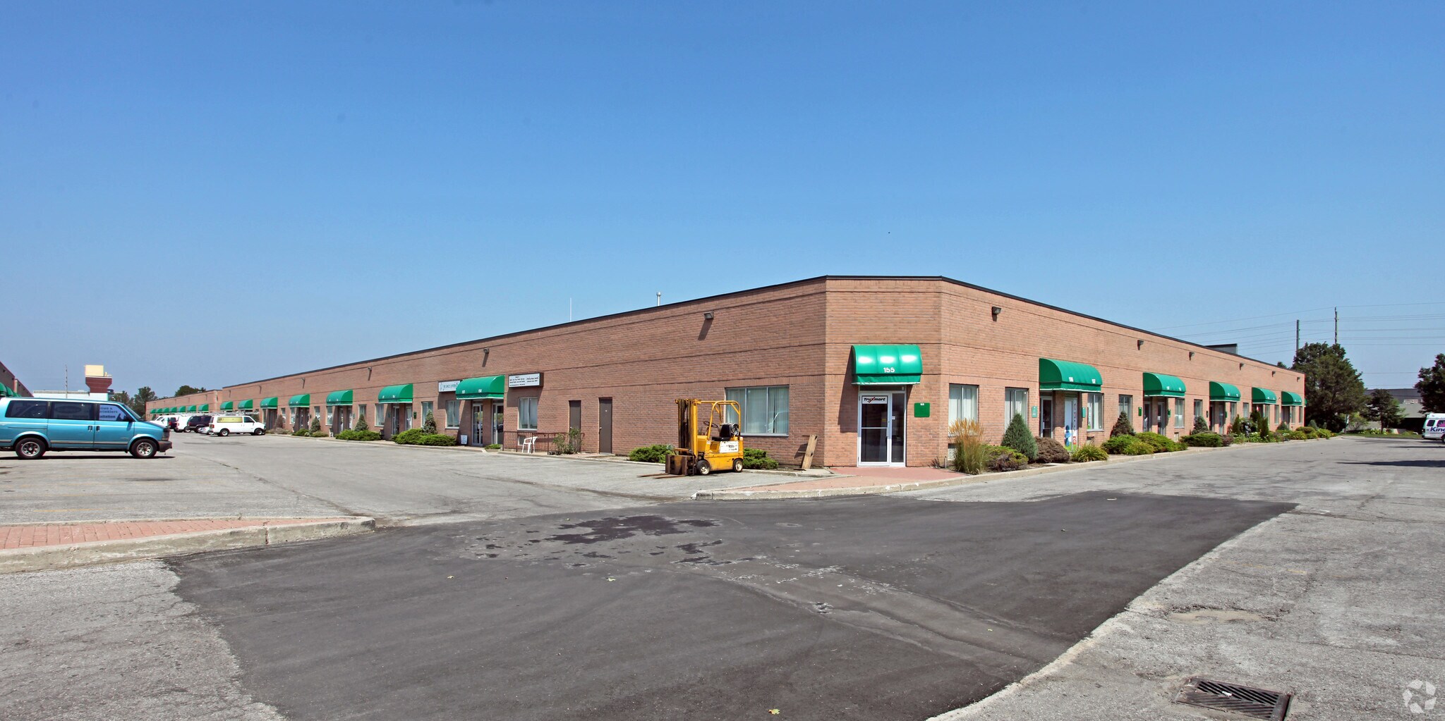 1895 Clements Rd, Pickering, ON L1W 3V5