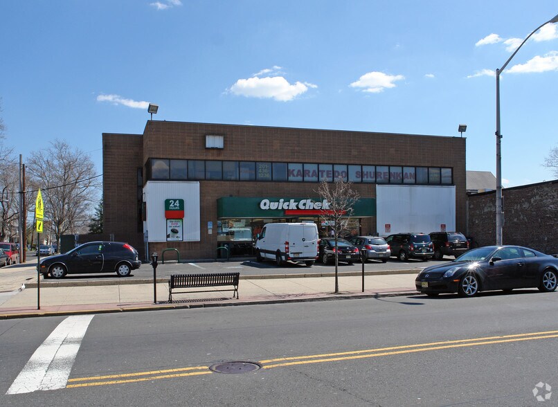 822-828 Broadway, Bayonne, NJ for sale - Building Photo - Image 1 of 1
