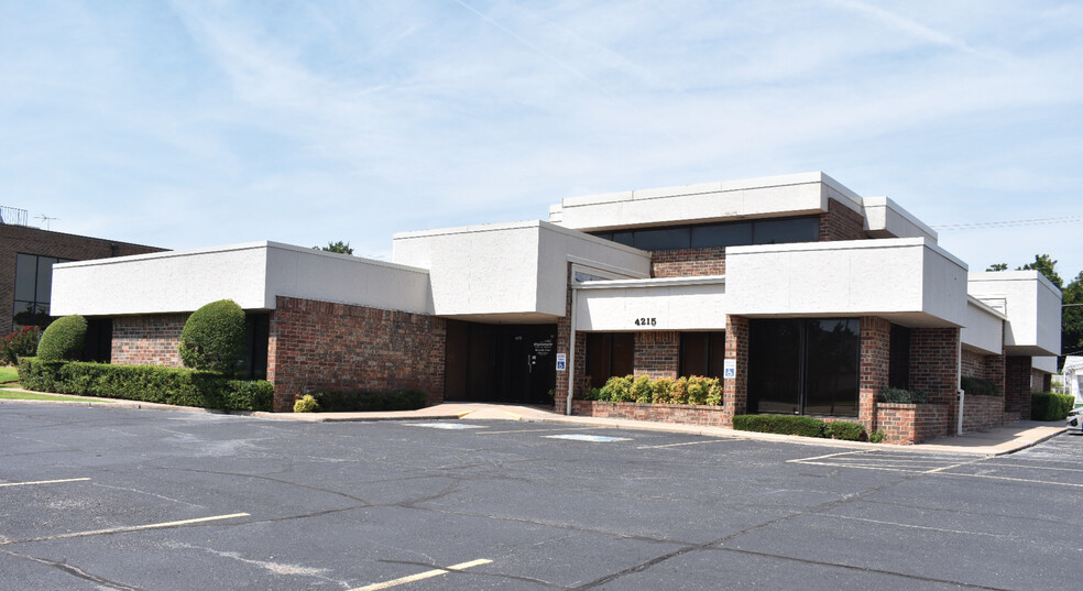 4215 N Classen Blvd, Oklahoma City, OK for sale - Building Photo - Image 1 of 14