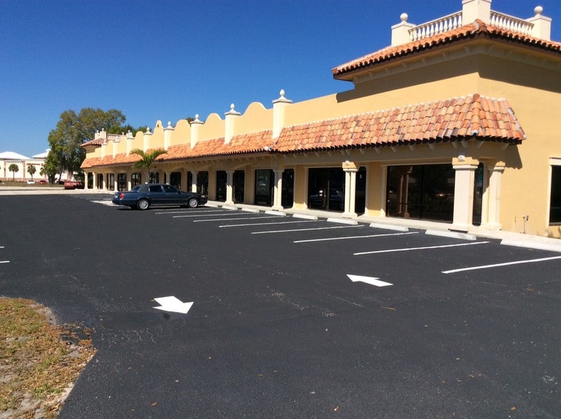 4560 Tamiami Trl, Port Charlotte, FL for sale - Building Photo - Image 1 of 1