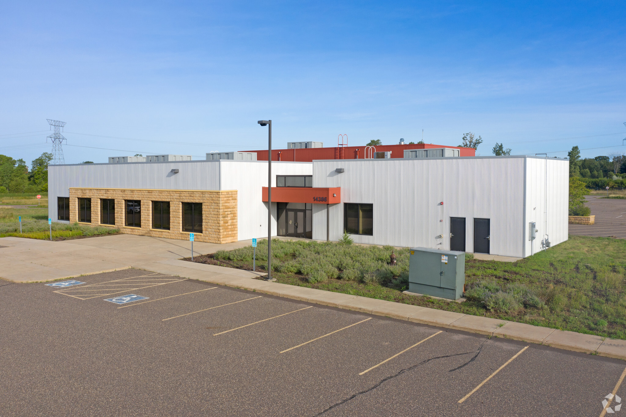 14386 Hudson Rd, Afton, MN for lease Building Photo- Image 1 of 3