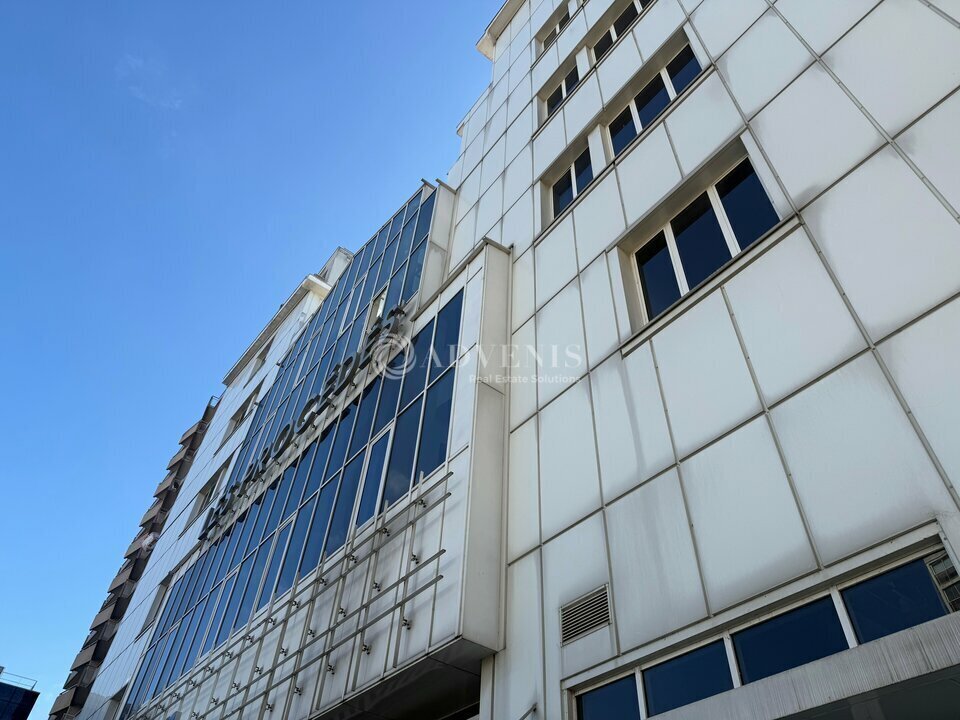 Office in Vanves for lease Building Photo- Image 1 of 8