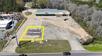 1131 W Central Ave, Wiggins, MS - AERIAL  map view