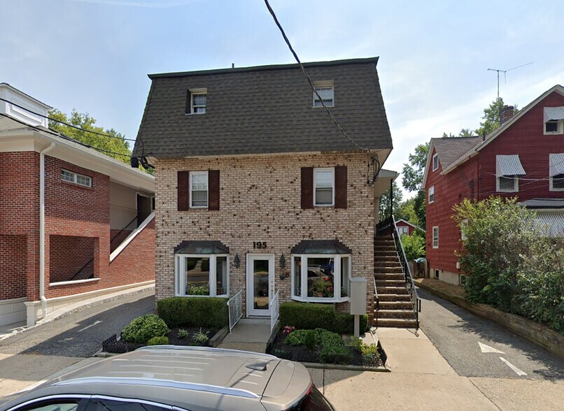 195 3rd Ave, Westwood, NJ for sale - Building Photo - Image 2 of 9