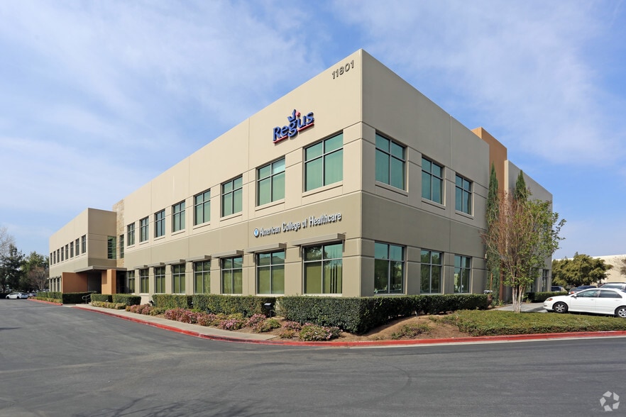 11801 Pierce St, Riverside, CA for lease - Building Photo - Image 2 of 7