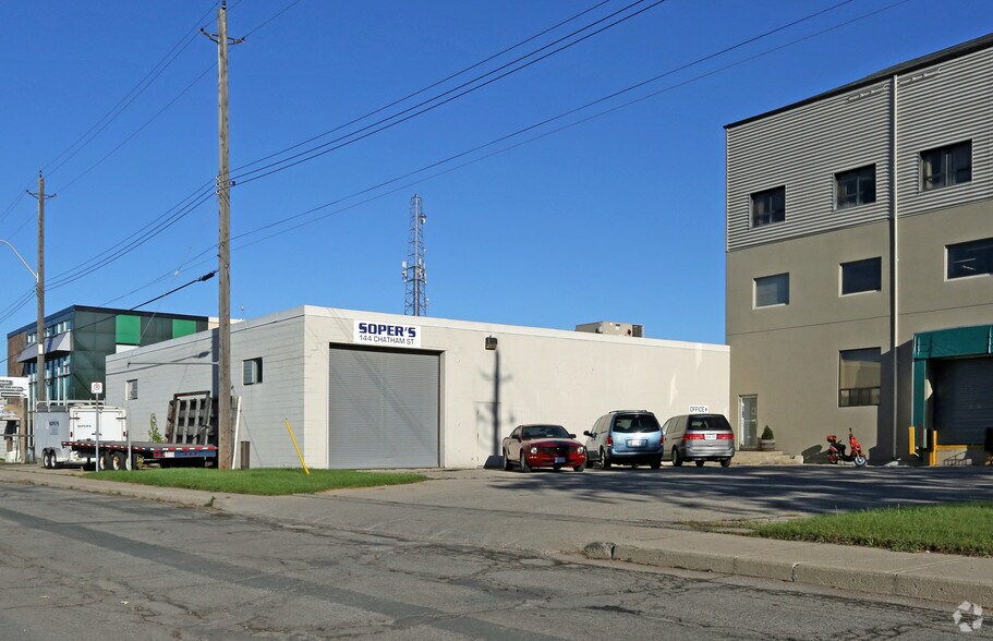 144 Chatham St, Hamilton, ON for sale - Building Photo - Image 2 of 5