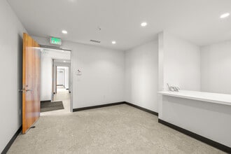 512 Westline Dr, Alameda, CA for lease Interior Photo- Image 2 of 11