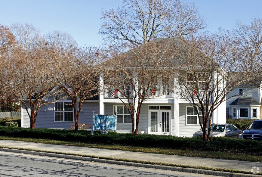 1992 General Booth Blvd, Virginia Beach, VA for sale - Primary Photo - Image 1 of 3