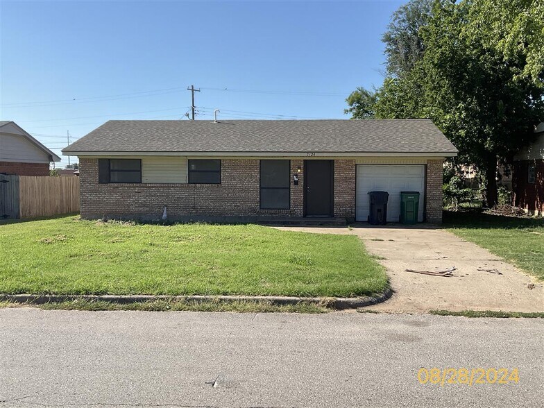 7124 NW 5th St, Oklahoma City, OK for sale - Primary Photo - Image 1 of 1