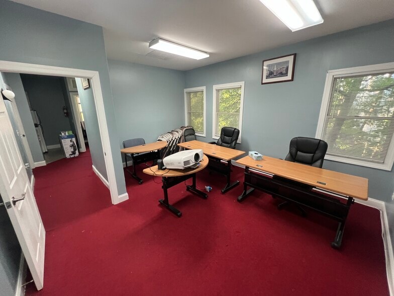 7739-7759 Belle Point Dr, Greenbelt, MD for lease - Interior Photo - Image 2 of 12