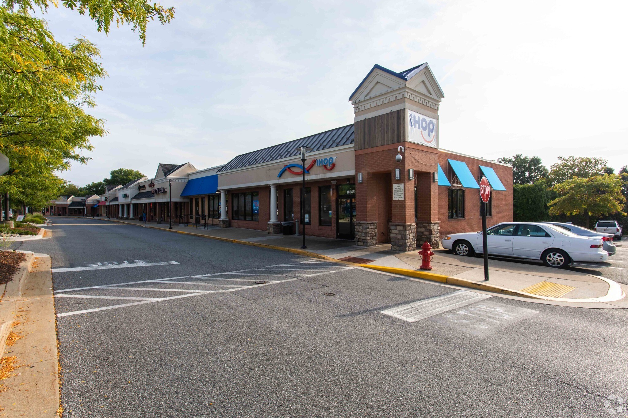 1810018330 Village Mart Dr, Olney, MD 20832 Olney Village Center