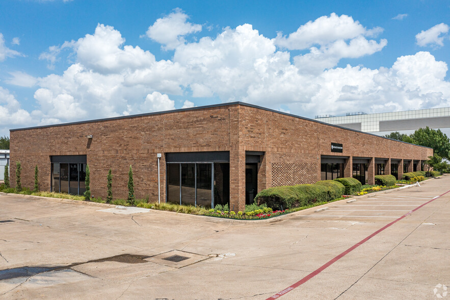 3150 Premier Dr, Irving, TX for lease - Building Photo - Image 3 of 12