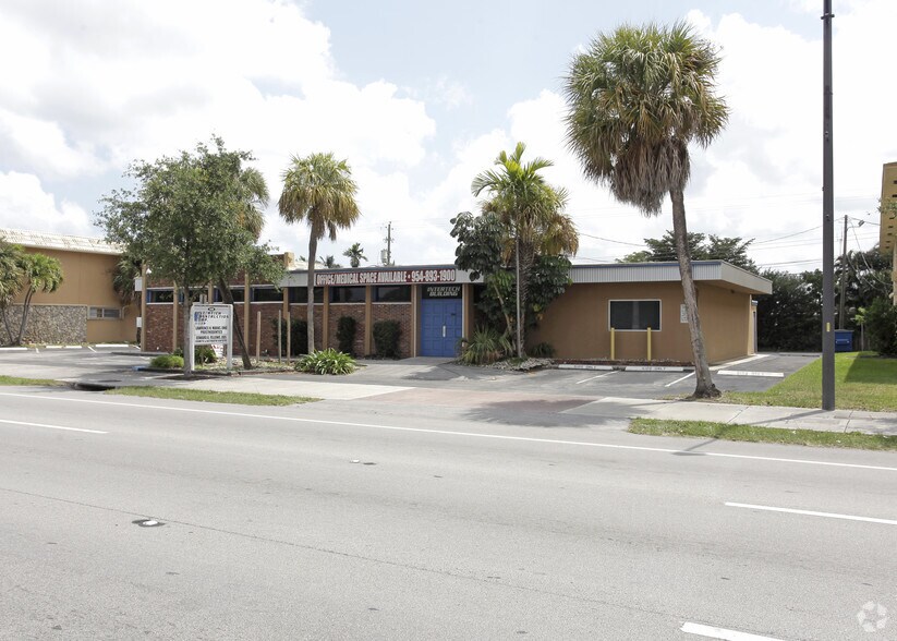 5100 Hollywood Blvd, Hollywood, FL for lease - Building Photo - Image 2 of 15