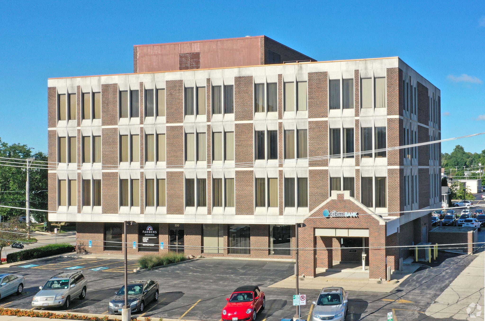330 S Naperville Rd, Wheaton, IL for lease Building Photo- Image 1 of 10