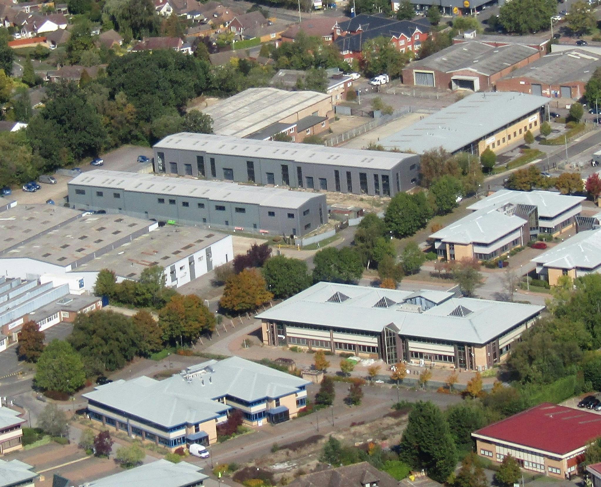 Fishponds Rd, Wokingham for lease Building Photo- Image 1 of 2