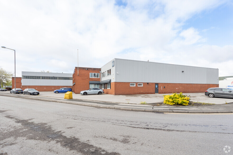 Midacre, Willenhall for lease - Primary Photo - Image 1 of 3