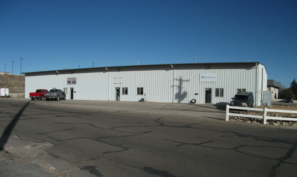 802-810 N Foster Rd, Casper, WY for lease - Building Photo - Image 2 of 9