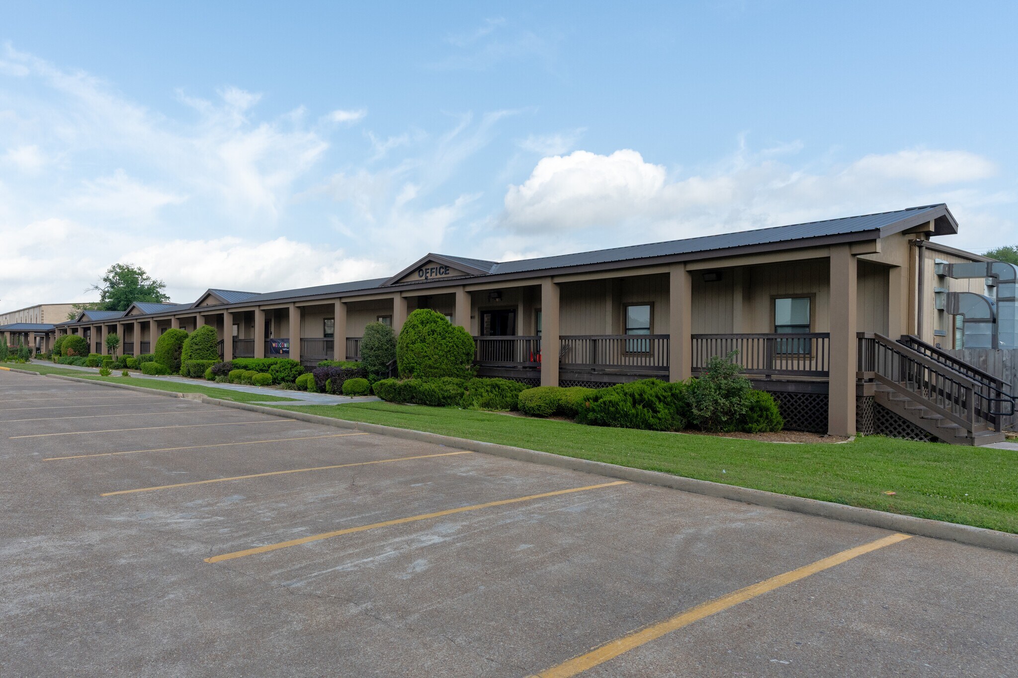 9701 Almeda Genoa Rd, Houston, TX for lease Primary Photo- Image 1 of 4