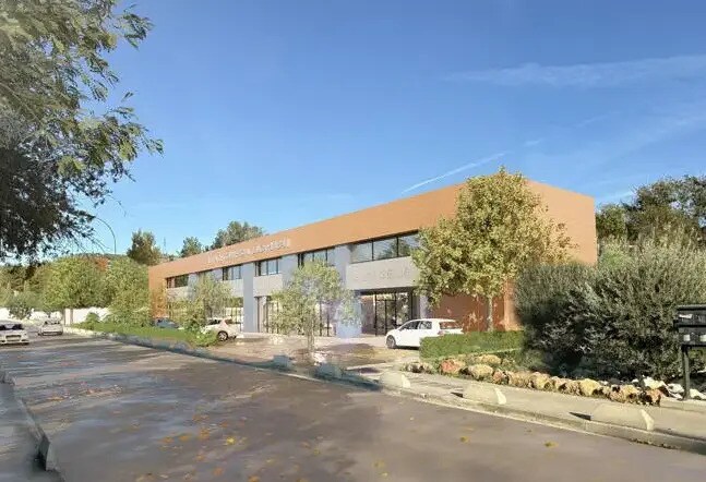 Retail in Roquevaire for lease - Building Photo - Image 2 of 5