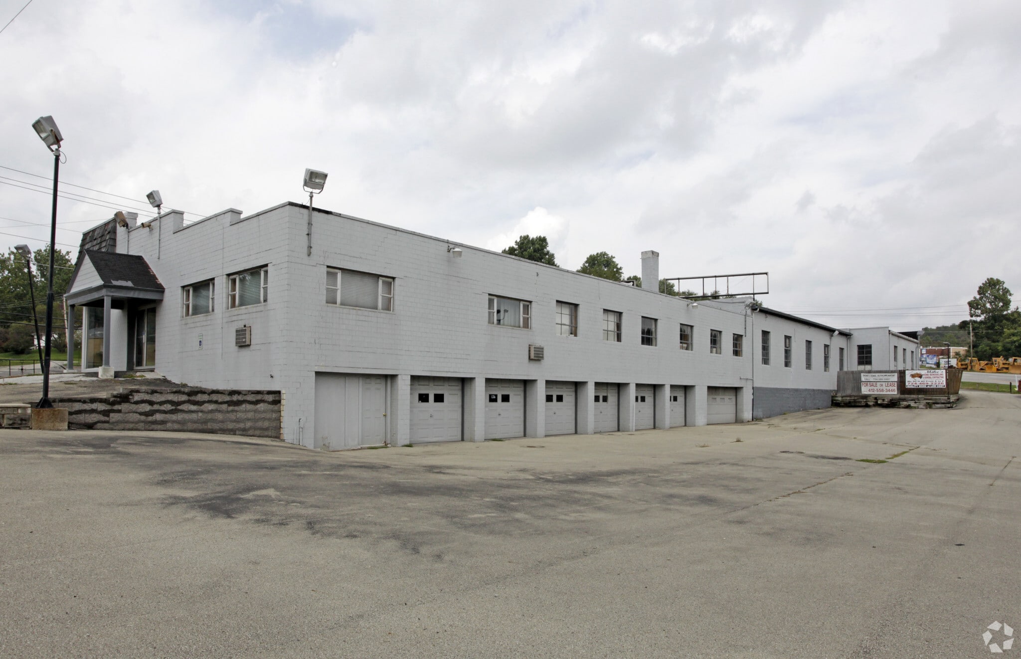 1044 University Dr, Connellsville, PA for sale Building Photo- Image 1 of 3