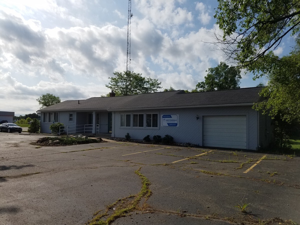 6403 W Pierson Rd, Flushing, MI 48433